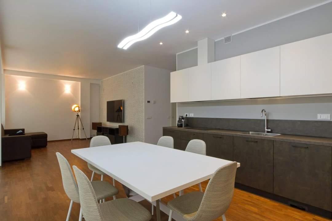 Central Stema Luxury Misano Adriatico Esterno foto
