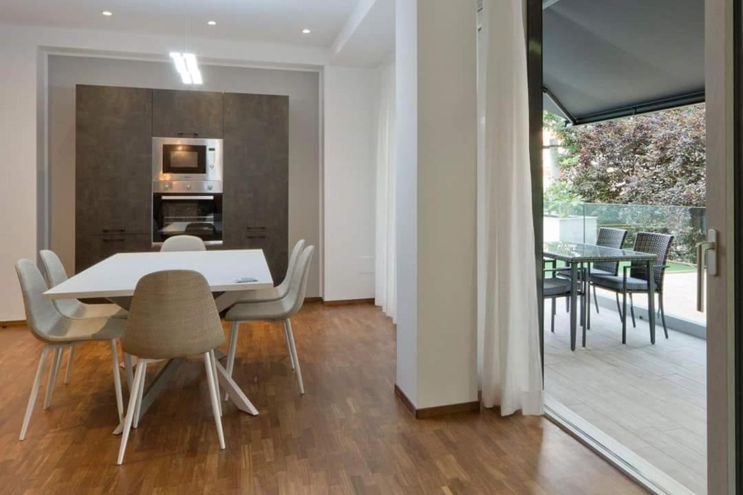 Central Stema Luxury Misano Adriatico Esterno foto